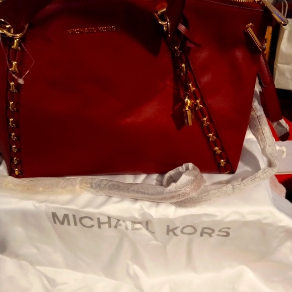 NWT MICHAEL KORS MAROON SATCHEL/CROSSBODY - Picture 1 of 6